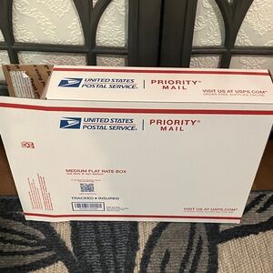 USPS Medium Flat Rate Box